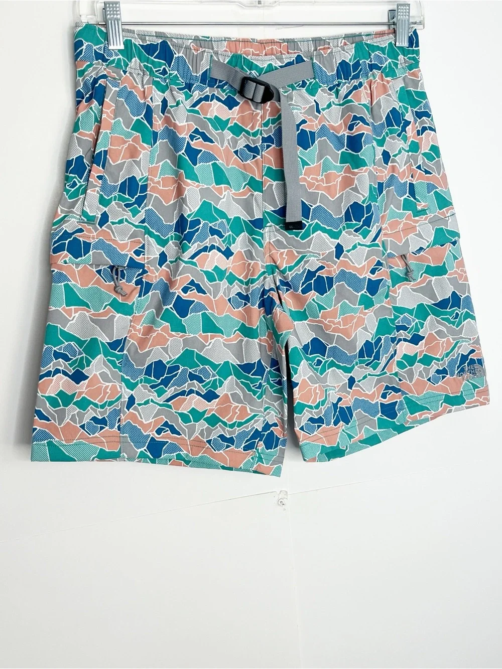 The North Face Mens Printed Belted Shorts Size Medium